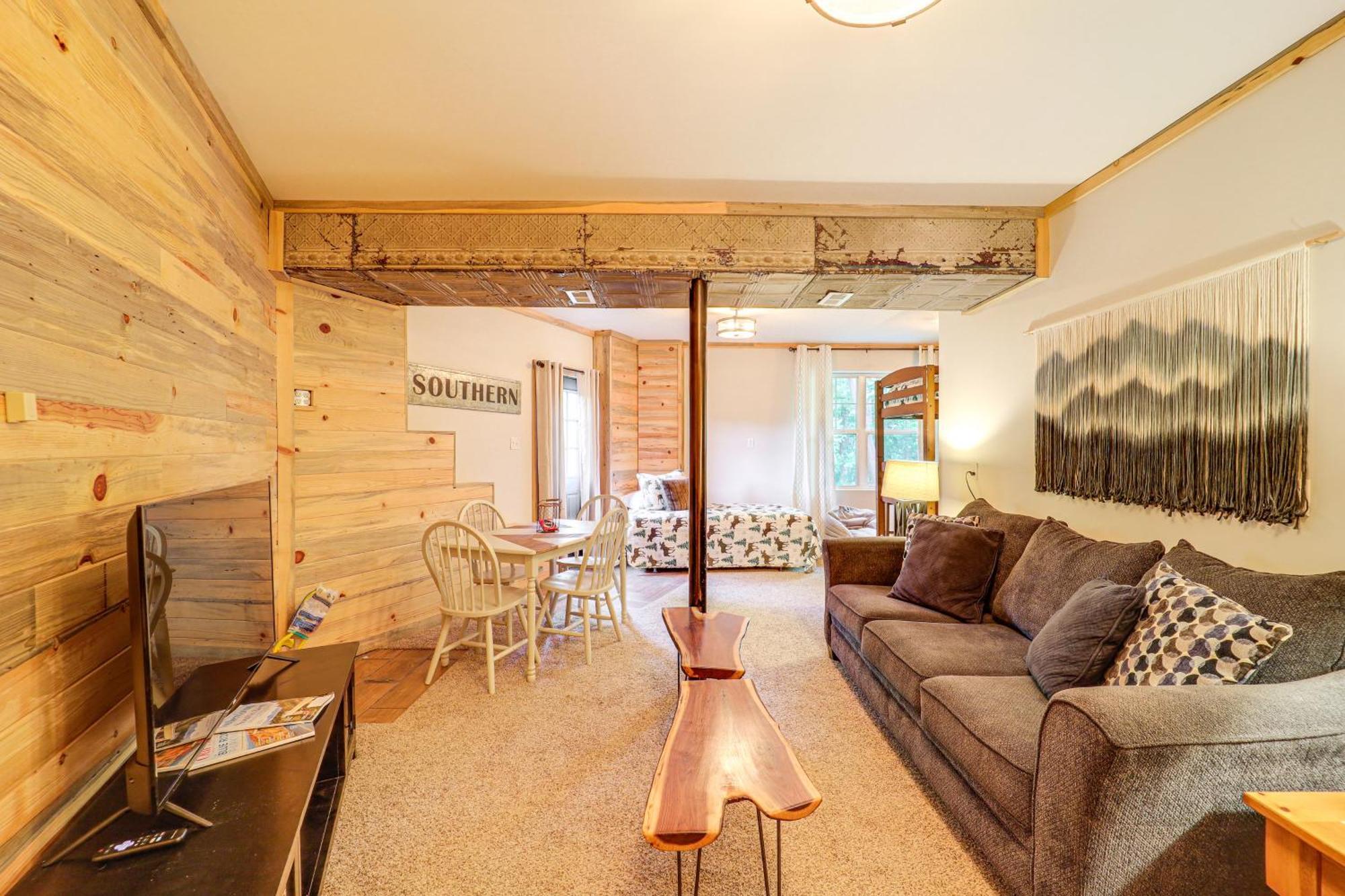 Luxe Appalachian Mountain Cabin With Hot Tub, Views Warrensville Dış mekan fotoğraf