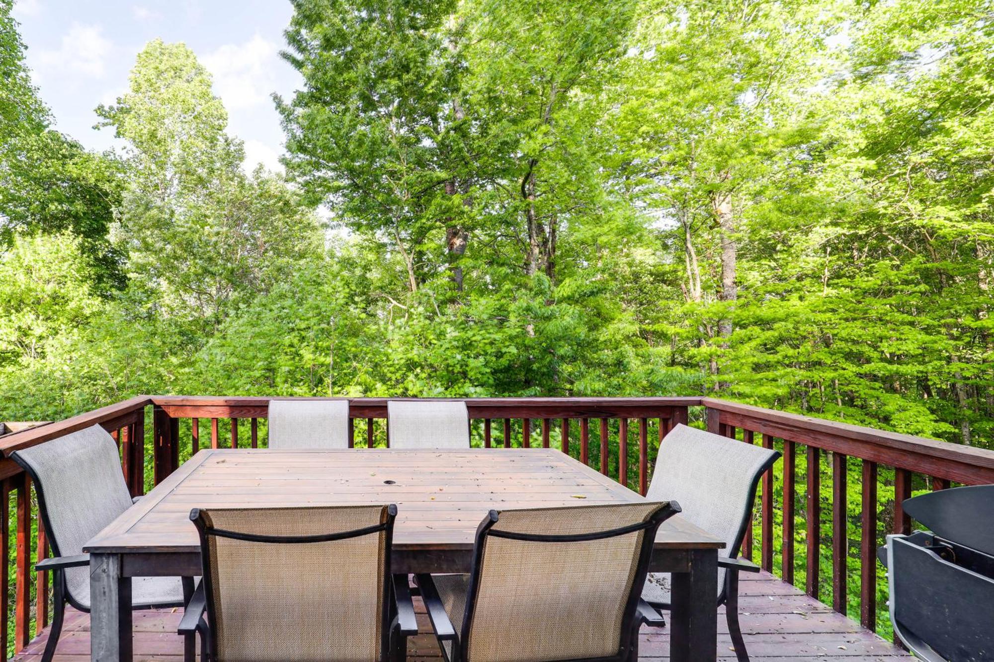 Luxe Appalachian Mountain Cabin With Hot Tub, Views Warrensville Dış mekan fotoğraf